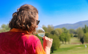 Golf du Beaujolais - Apéritif Insolite